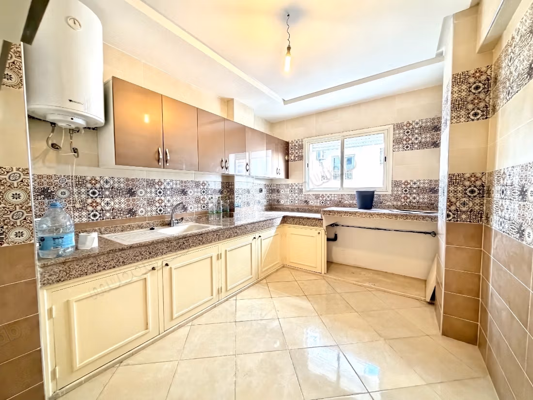 Appartement 2 chambres sur l’Avenue des FAR 
Agadir