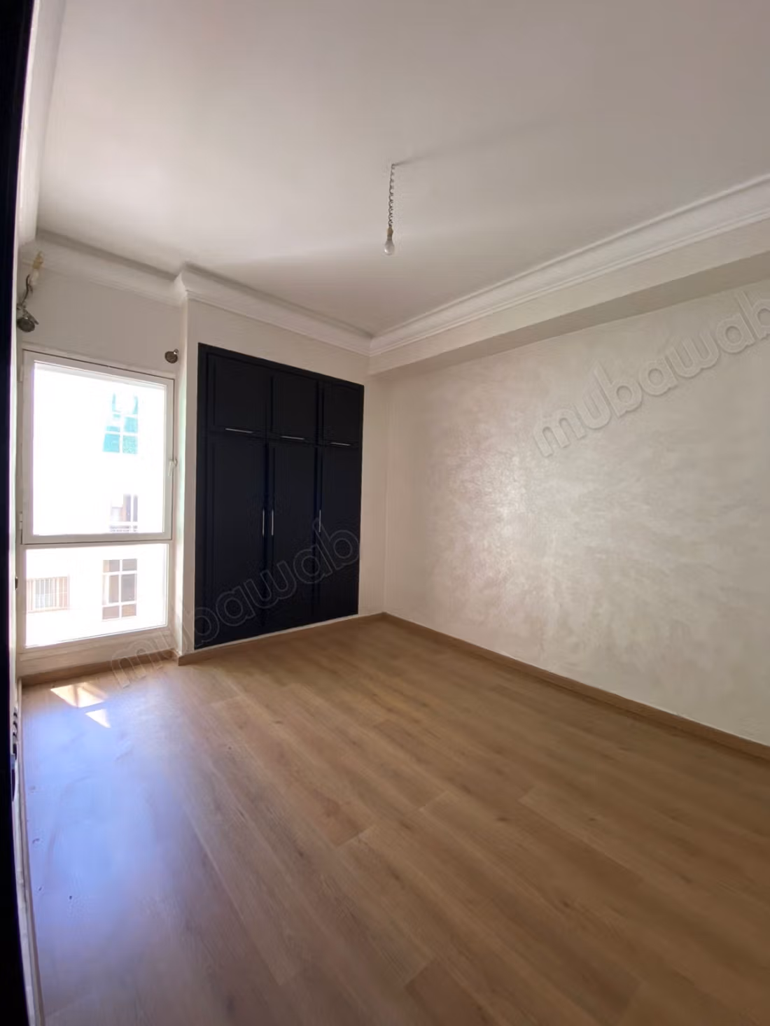 Superbe appartement à louer à Mimosas. 2 pièces confortables. Salon traditionnel marocain, résidence sécurisée