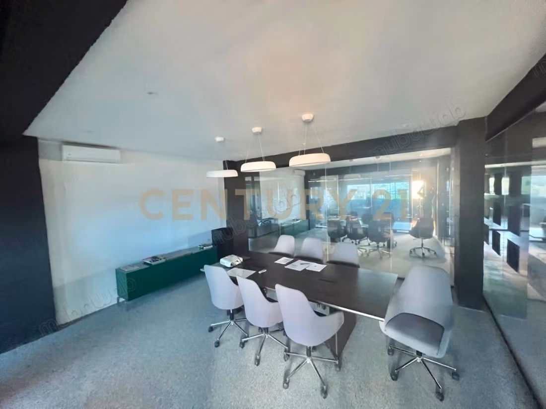 A louer: un plateau de bureaux H4