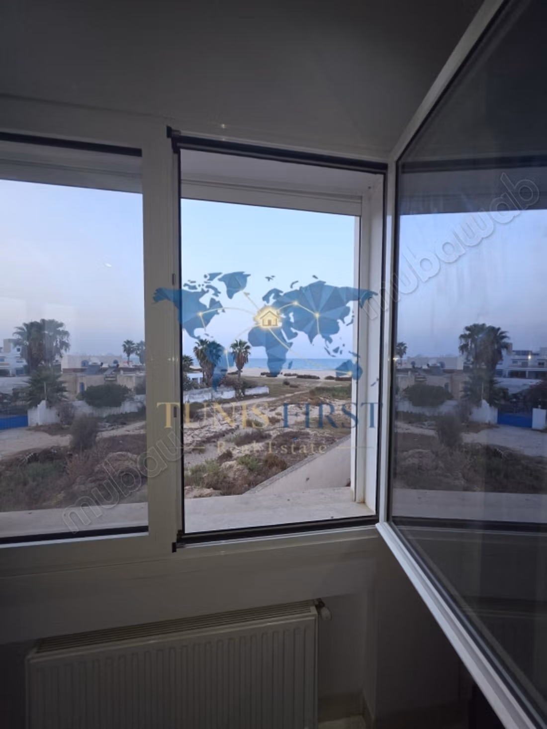 À Vendre Villa pied dans l'eau à Raoued