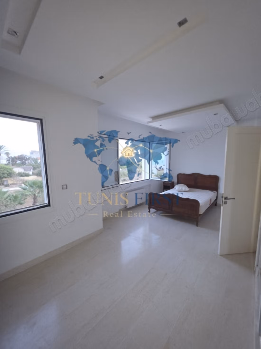 À Vendre Villa pied dans l'eau à Raoued
