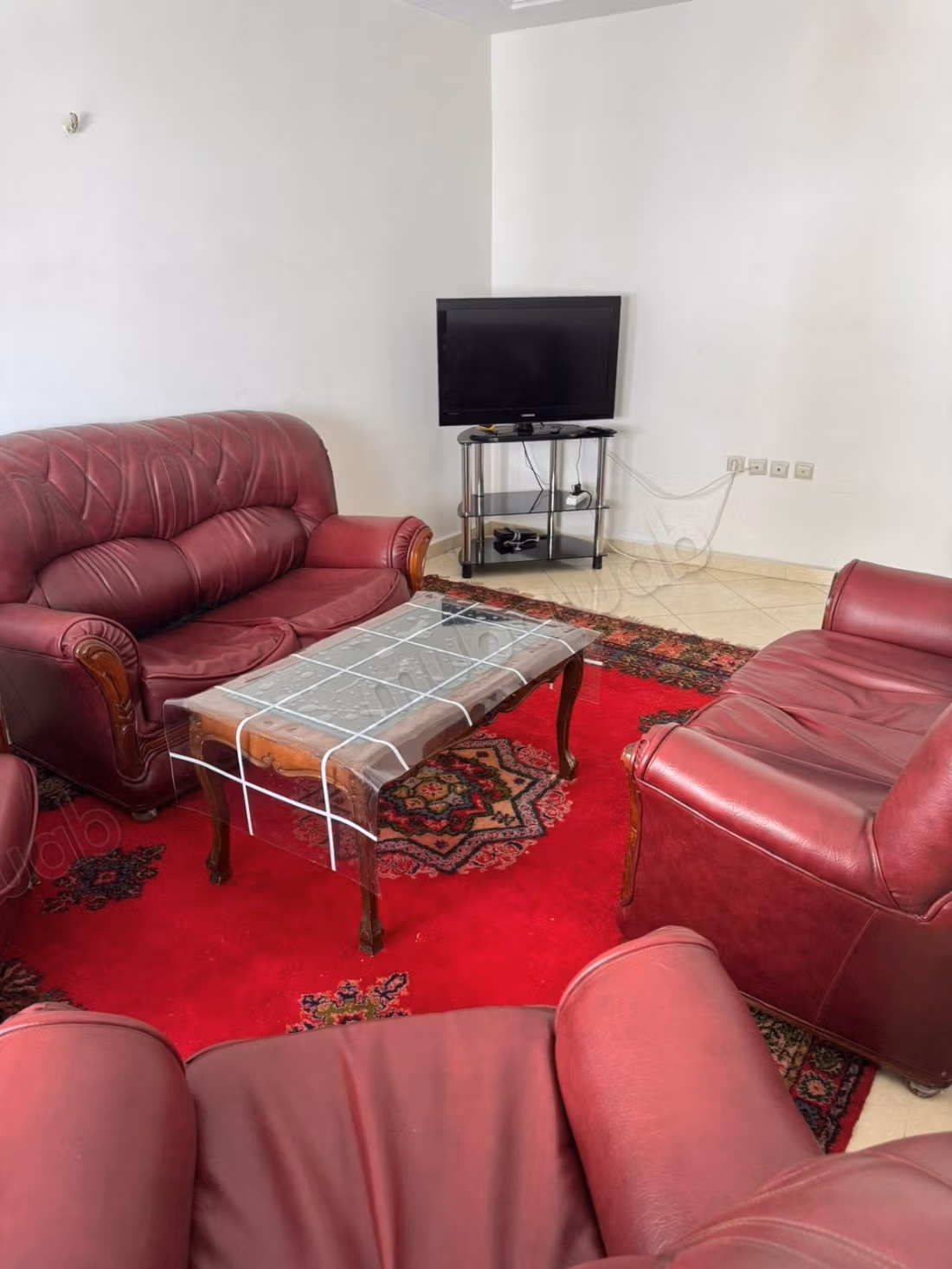 Appartements à louer à Marjan. Superficie 94 m². Jardin et balcon