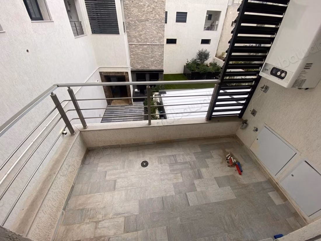 A vendre un appartement s1 à ain zaghouan nord