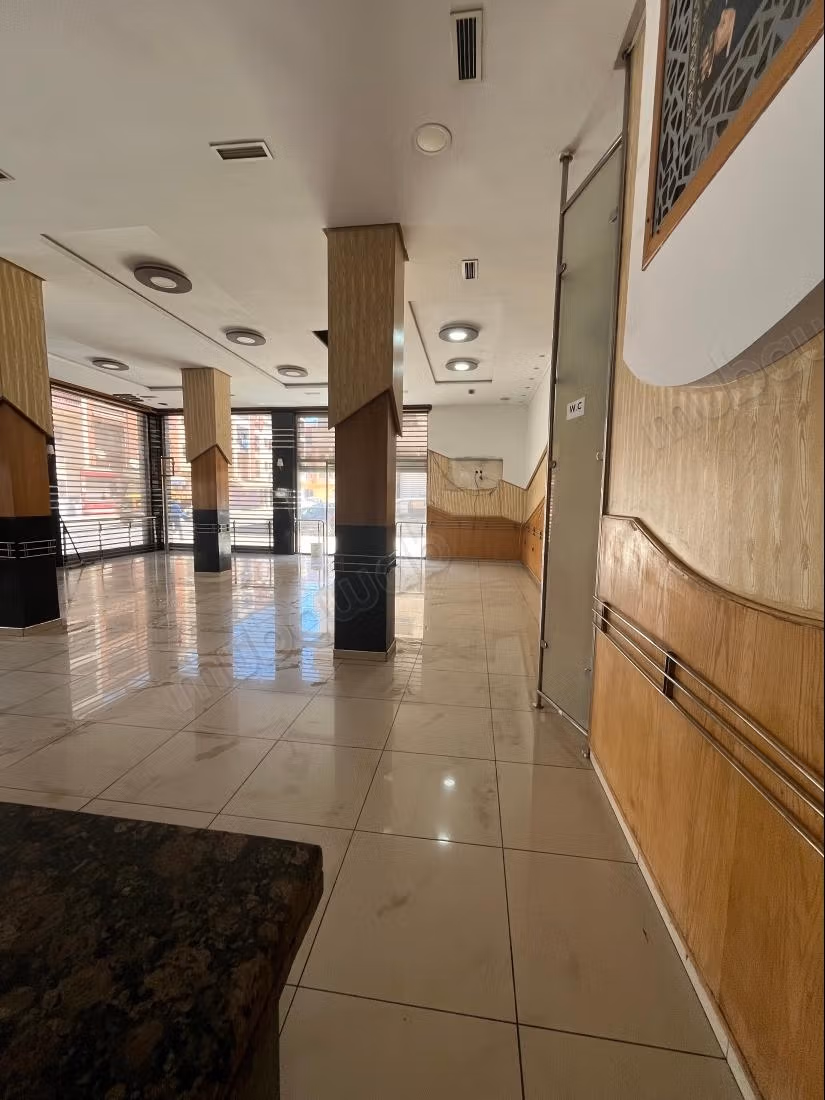 Local comercial estratégico de 130 metros en alquiler