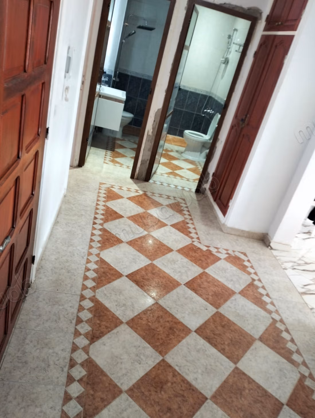 Sontuosa villa in affitto a Hay Nahda. Superficie totale di 160 m². Vista eccezionale sulla montagna, finestre a doppio vetro