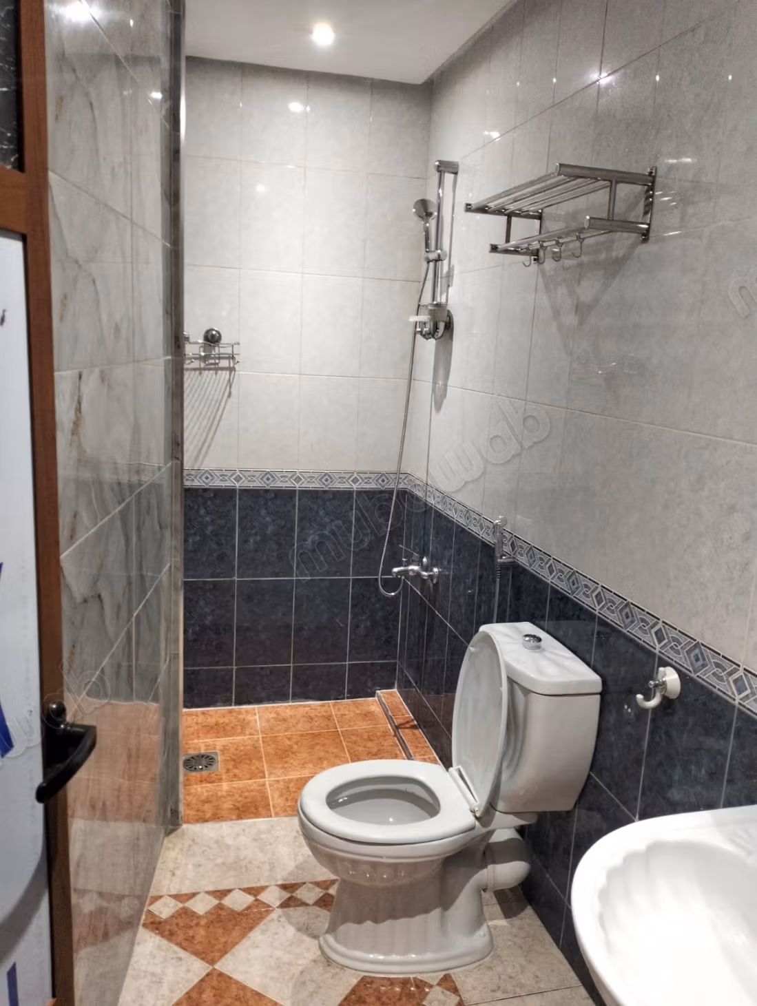 Sontuosa villa in affitto a Hay Nahda. Superficie totale di 160 m². Vista eccezionale sulla montagna, finestre a doppio vetro