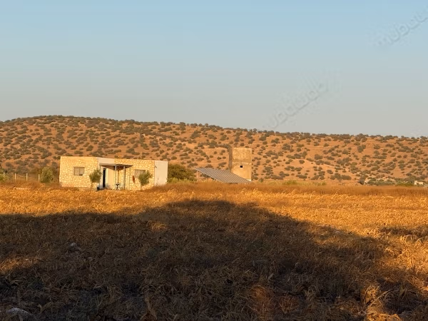Magnifique terrain à vendre à Had Dra. Grande superficie de 510000 m²