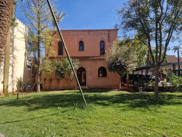 Riad arredato moderno in affitto – Palmeraie, Marrakech