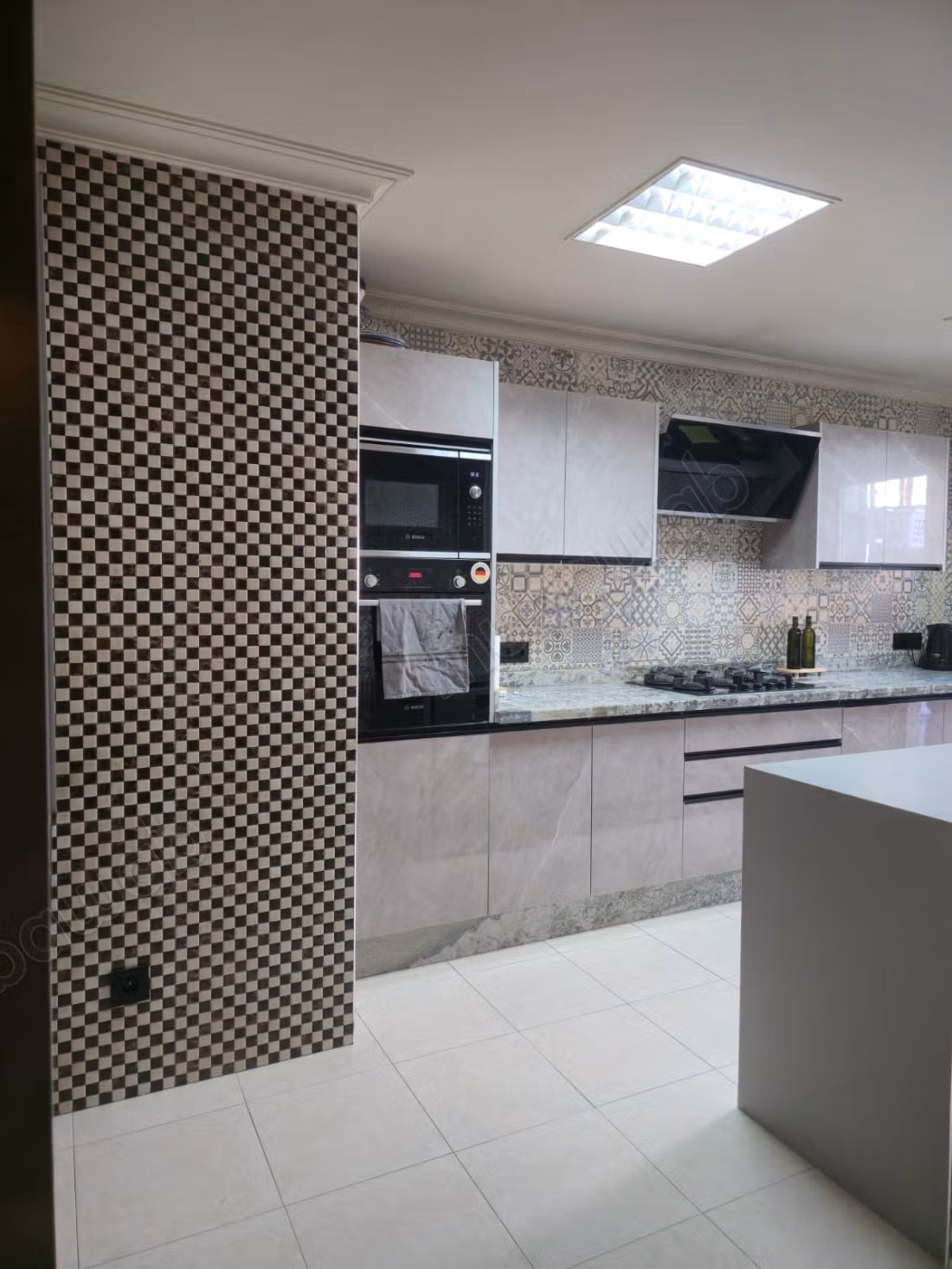 Très bel appartement très agréable à vendre racine