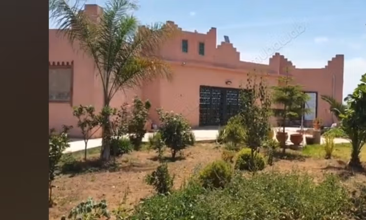 Agradable granja en venta en Tiflet. Superficie de 9200 m²