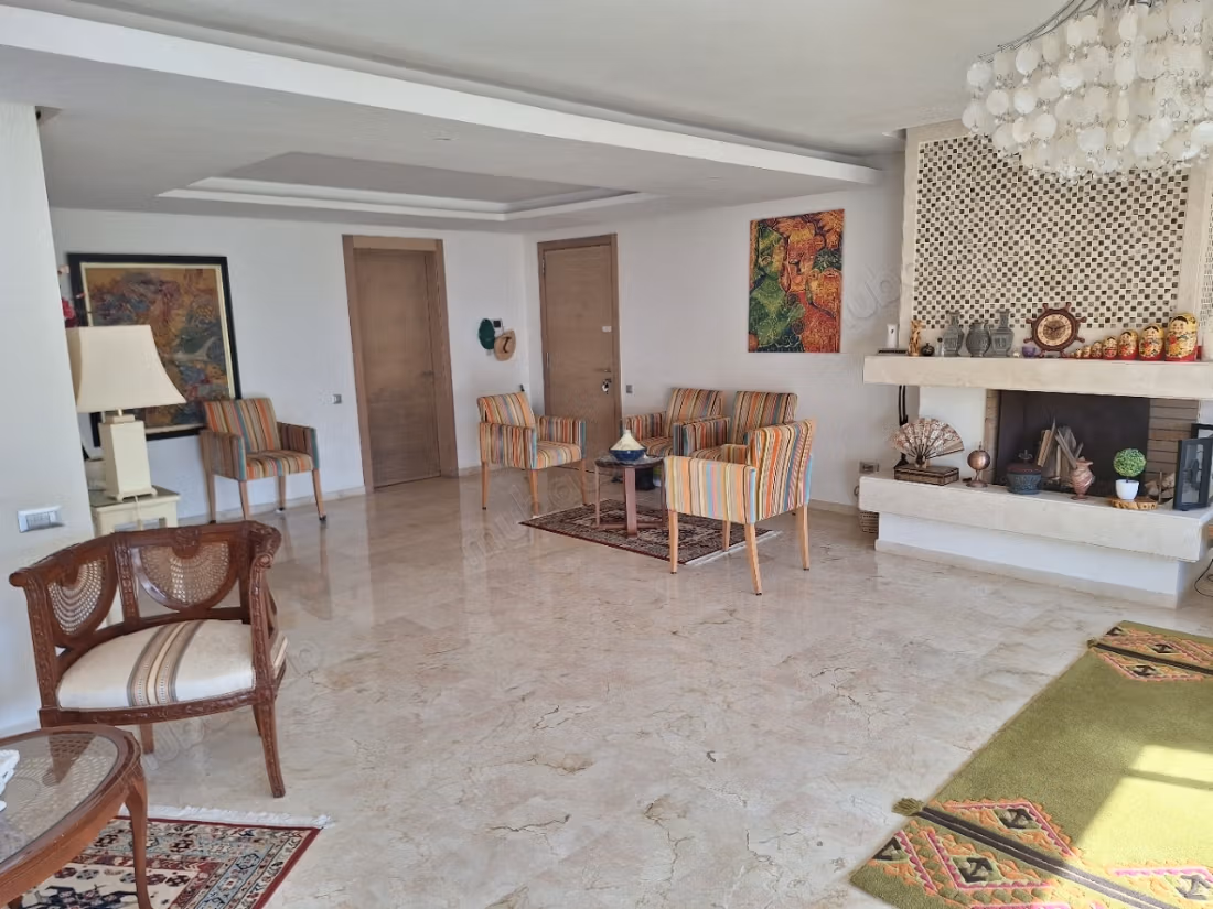 Prachtig gemeubileerd appartement aan zee