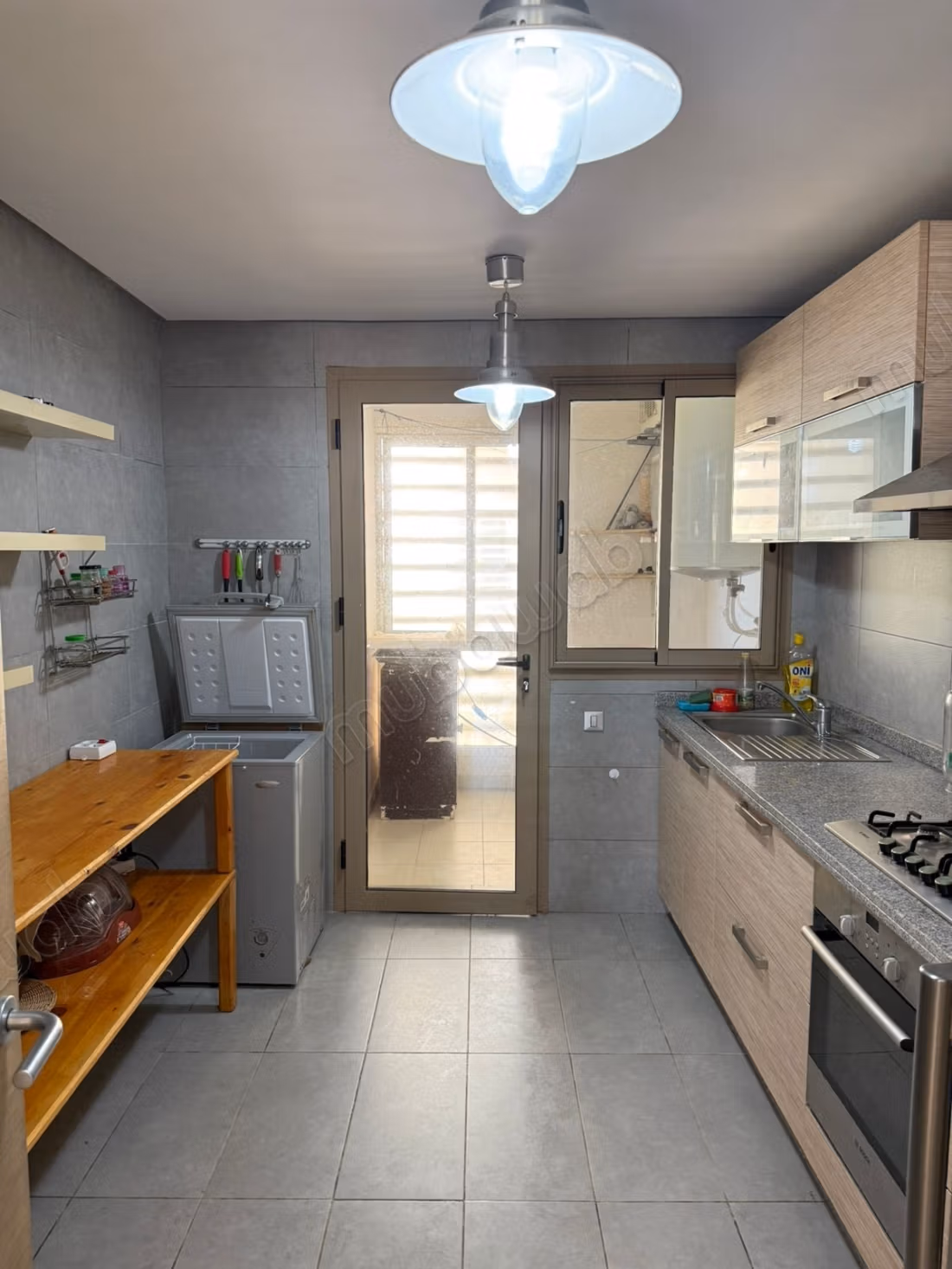 Prachtig gemeubileerd appartement aan zee