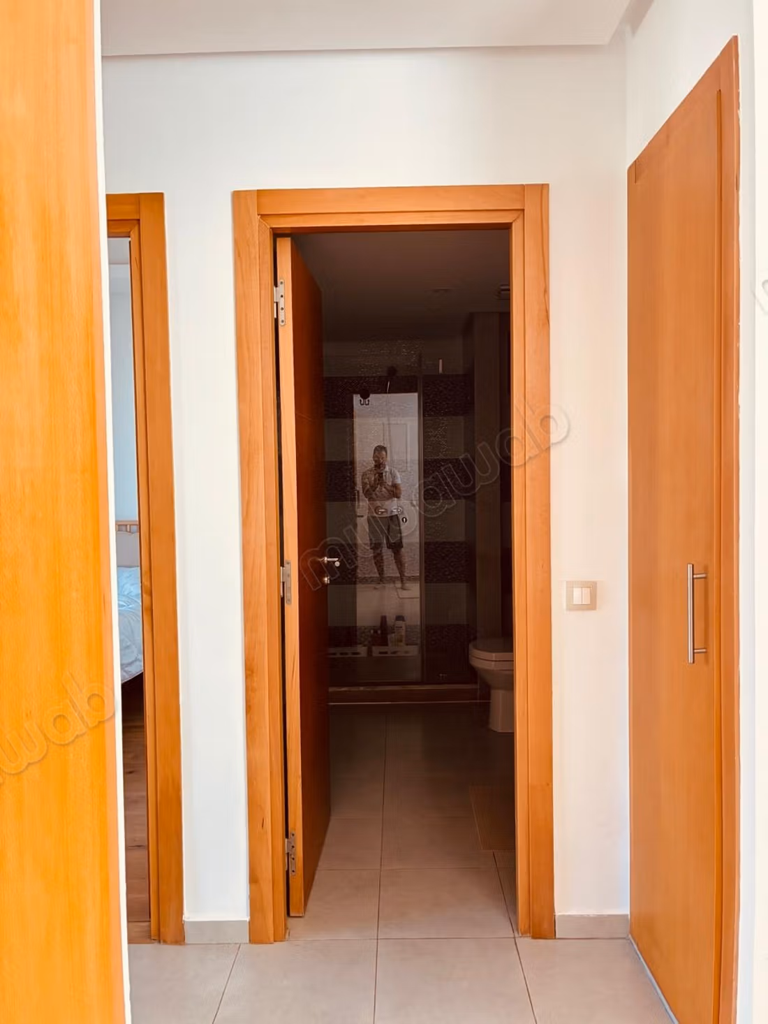 Villa nuova fronte mare in affitto - vuota