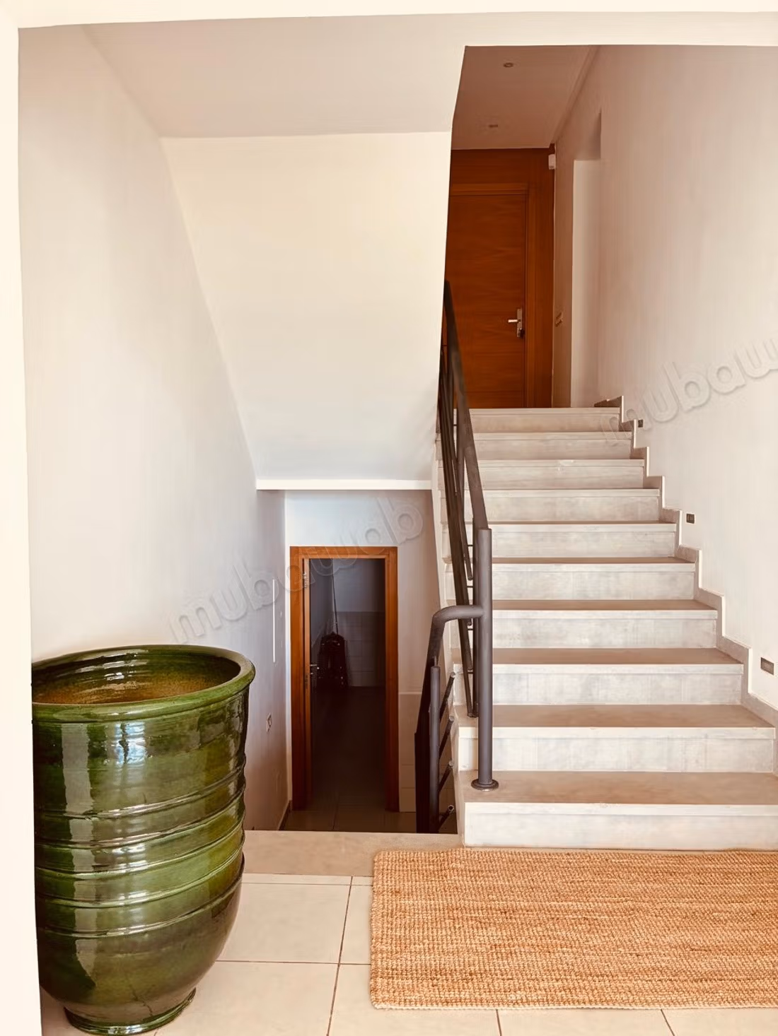 Villa nuova fronte mare in affitto - vuota