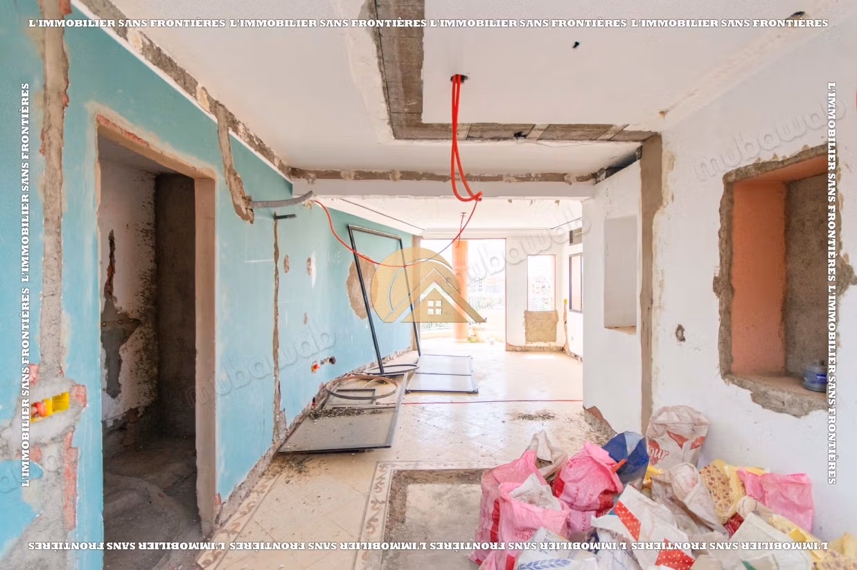 Apartamento semideterminado de 186 m² en Semlalia – 3 habitaciones, gran terraza, ascensor y parking exterior