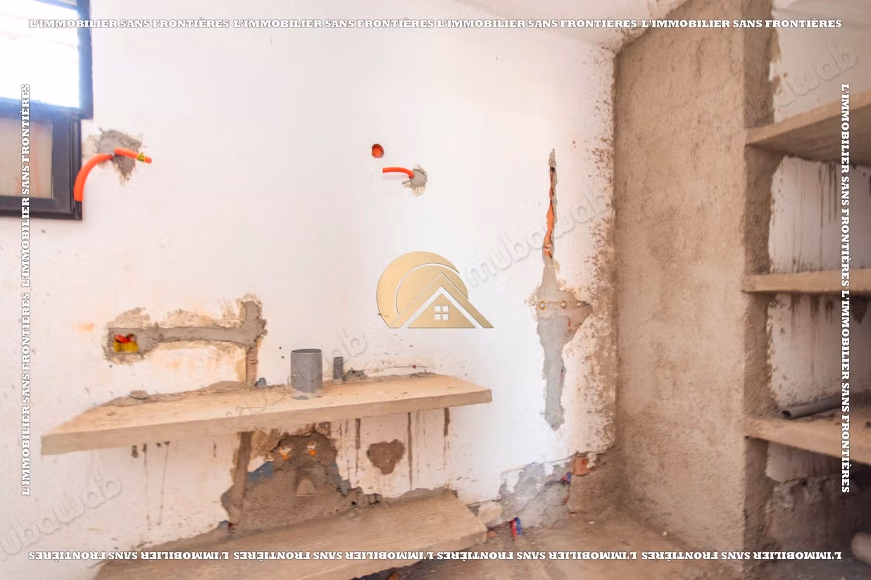 Apartamento semideterminado de 186 m² en Semlalia – 3 habitaciones, gran terraza, ascensor y parking exterior
