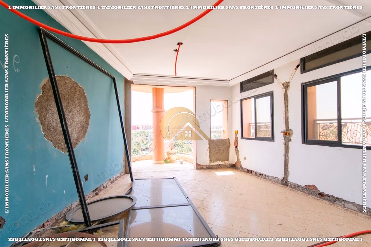 Apartamento semideterminado de 186 m² en Semlalia – 3 habitaciones, gran terraza, ascensor y parking exterior