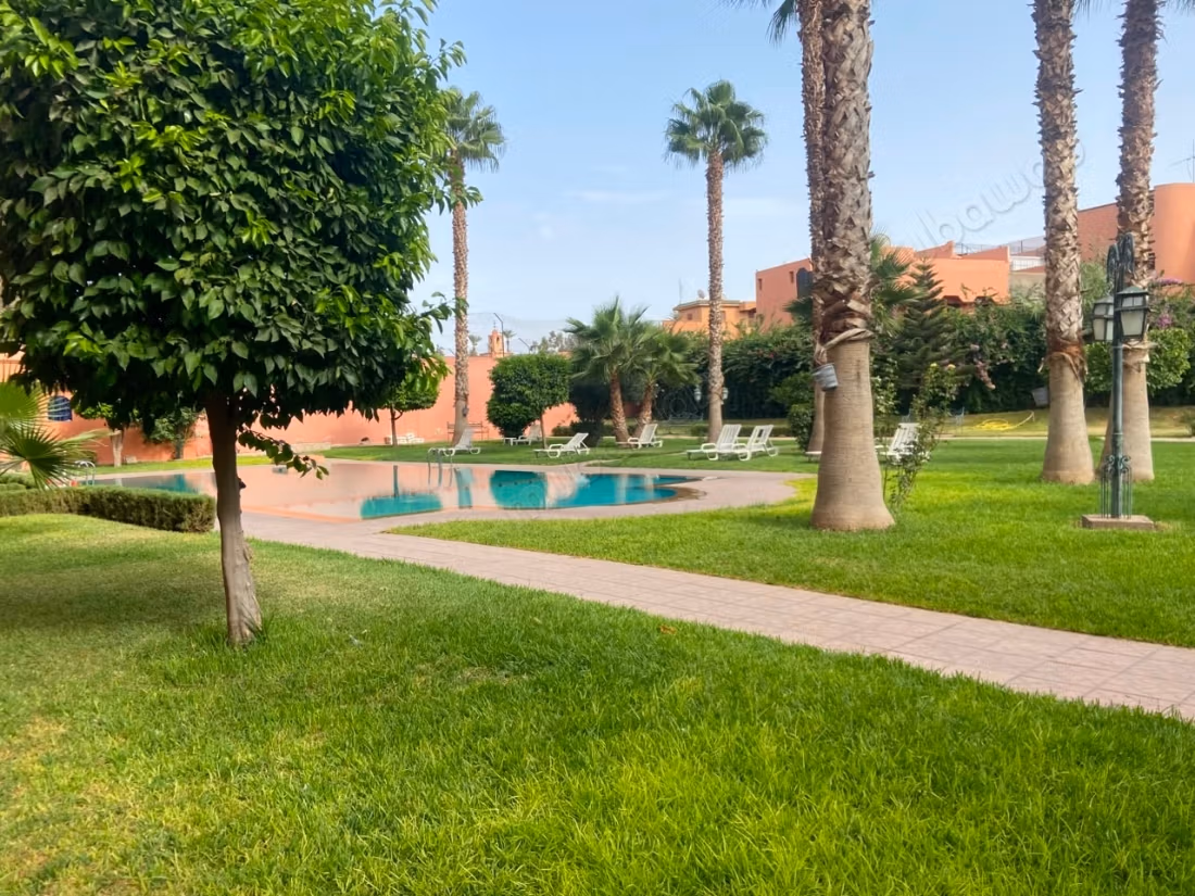 Rez de jardin à louer — sup de co, Marrakech