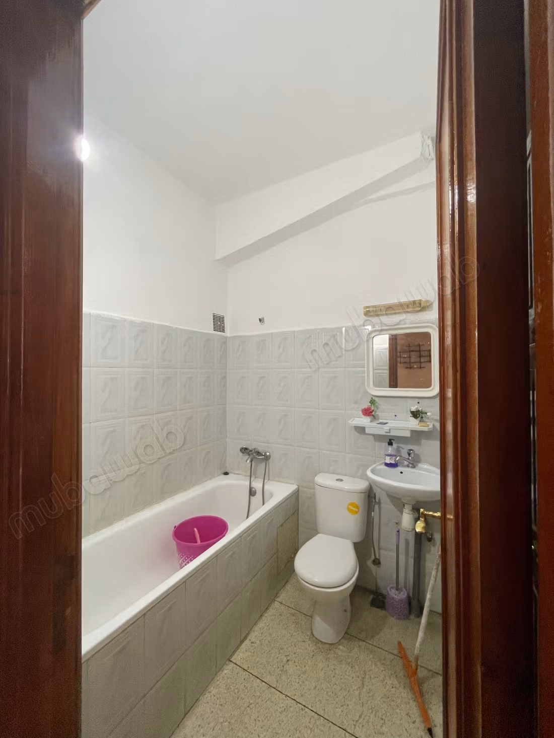 Location d'un appartement à Narjis. 
2 belles chambres. 
Meublé
