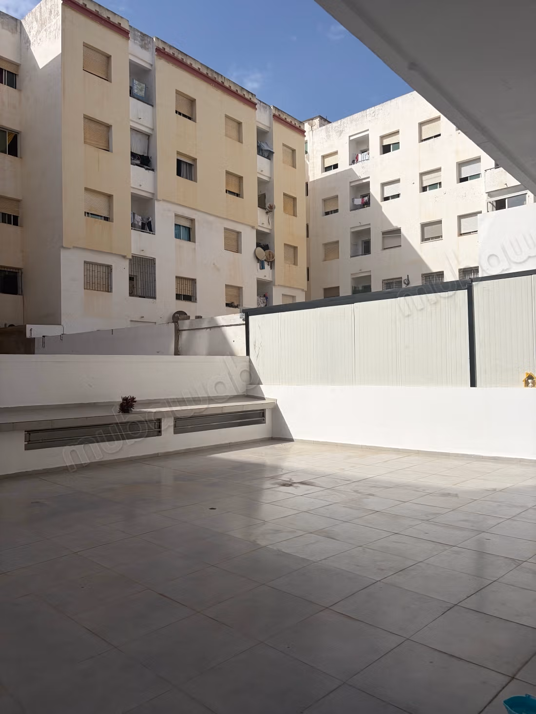 Très bel appartement en location à Sala el Jadida. 
2 chambres. 
Meublé