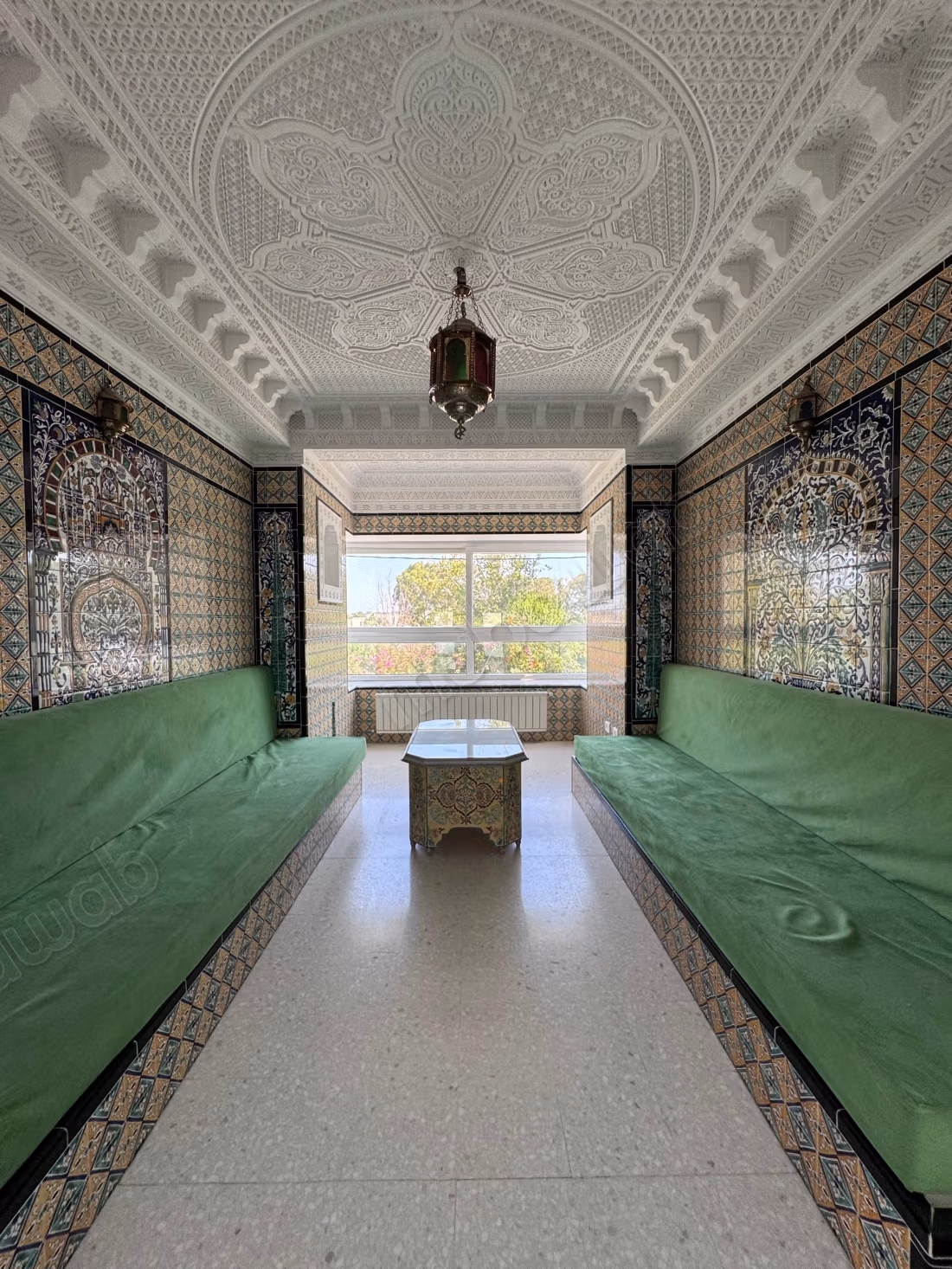 Villa lussuosa in affitto a Cartagine. 4 camere da letto. Vetri doppi e riscaldamento centralizzato