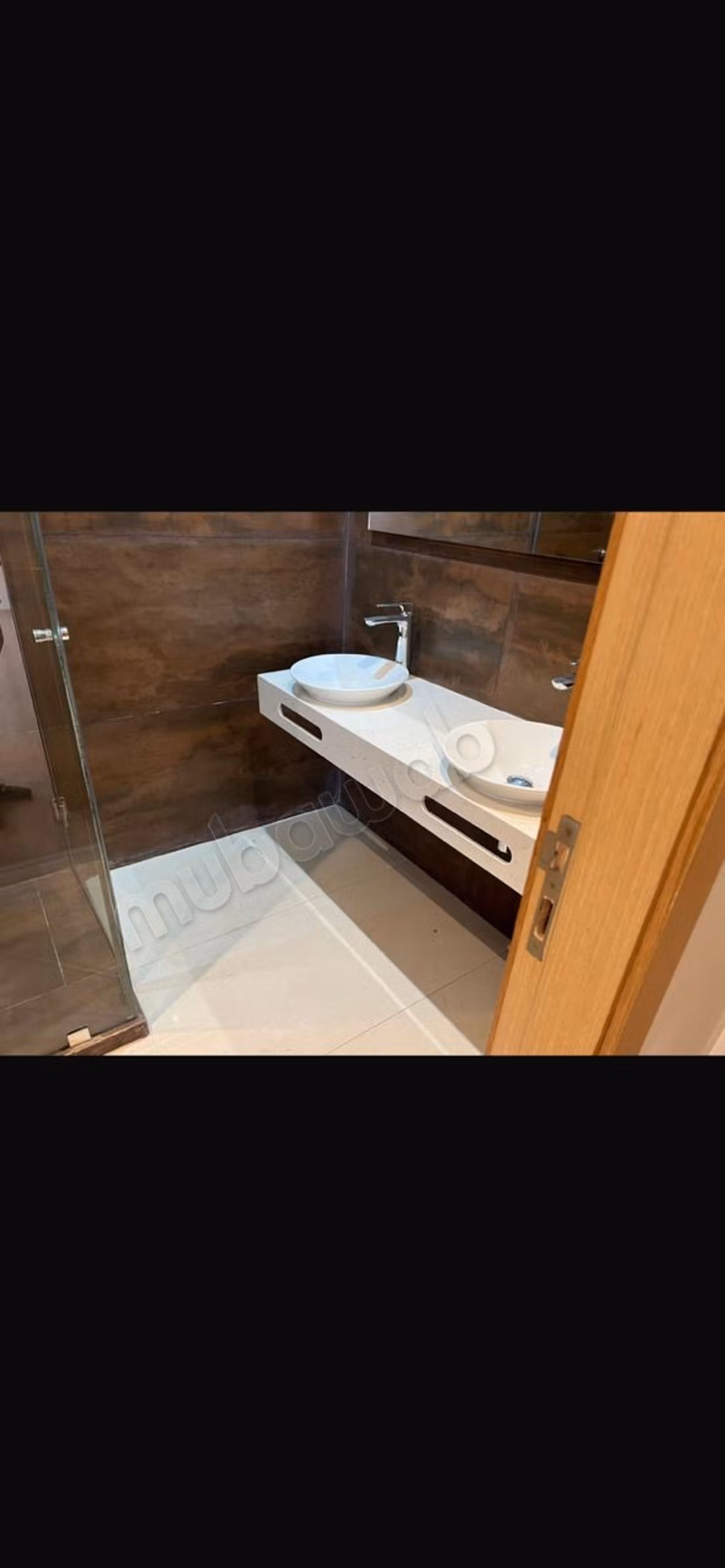 Prachtige villa te koop in Harhoura. 5 aangename slaapkamers. Veiligheidsdeur, traditionele Marokkaanse lounge
