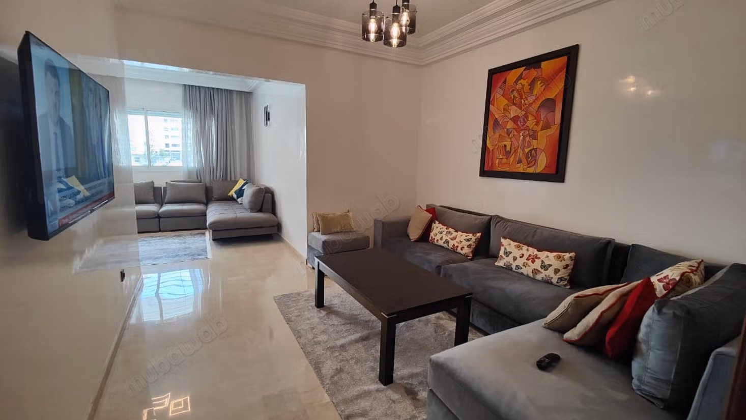 Louez cet appartement à Les princesses. Surface totale 101 m². Bien meublé