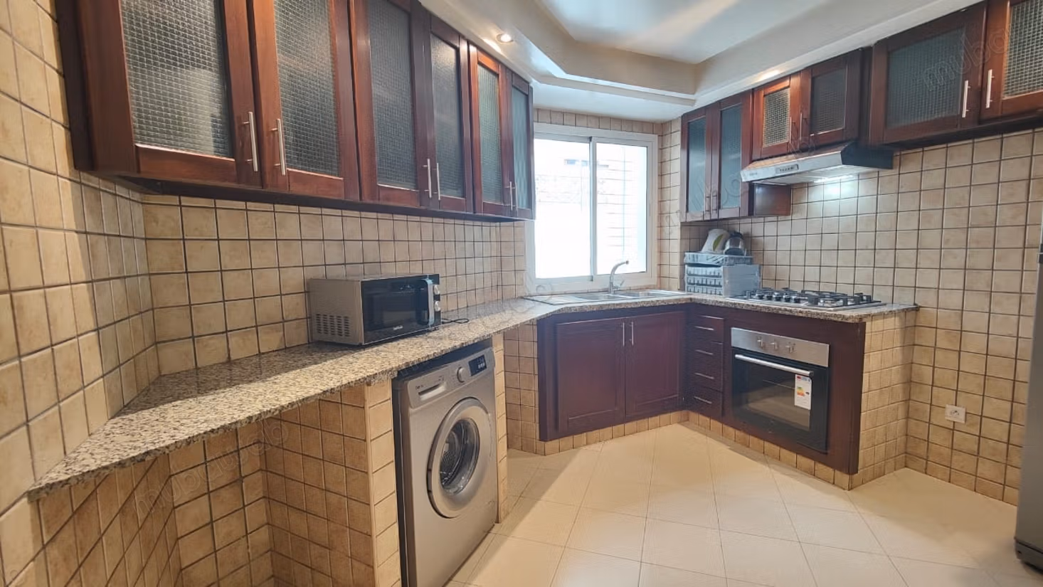 Louez cet appartement à Les princesses. Surface totale 101 m². Bien meublé