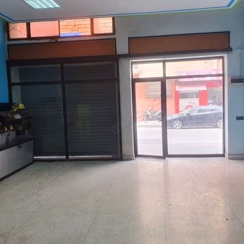 Local comercial en alquiler de 109.0 m² en Casablanca, Bourgogne Anfa