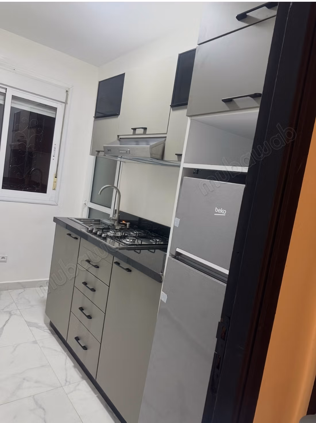 Appartement en location à Tanja Balia.
Surface de 60 m².
Meublé