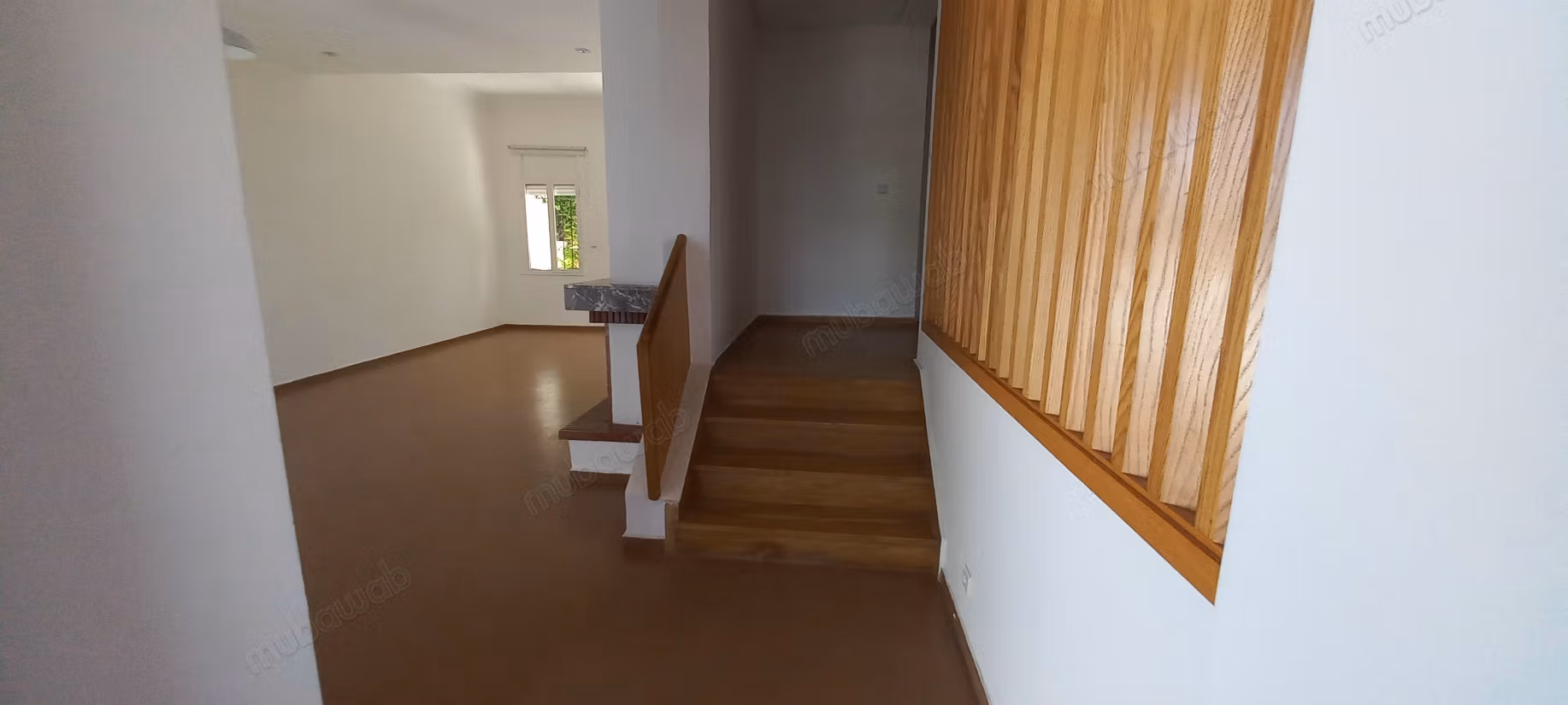 Villa de luxe à louer à Ain Diab. Superficie 350 m². Air conditionné et cheminée