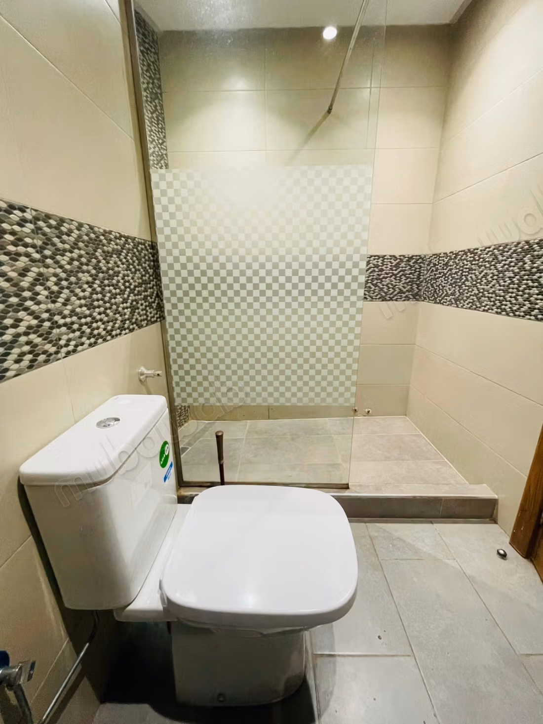 Bel appartement en location à Bourgogne Est. 
2 chambres. 
Bien meublé