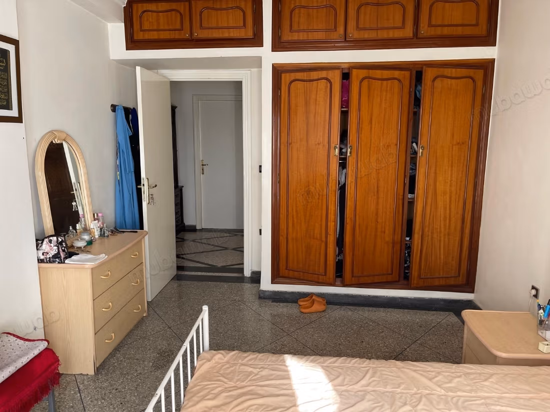 Superbe appartement à vendre à Maârif Extension. 
Surface totale 134 m². 
Four encastré
