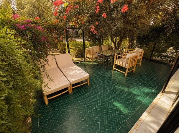 Location d'un appartement à Route de l'Ourika.
Surface de 120 m².
Cheminée et climatisation