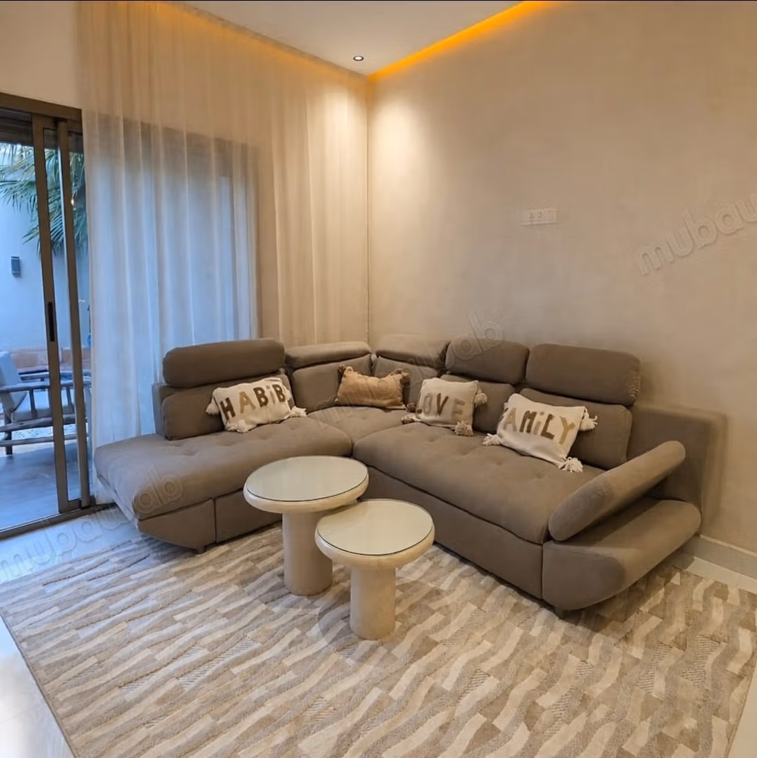 Magnifique villa à louer à Route Amizmiz. 3 chambres. Bien meublé