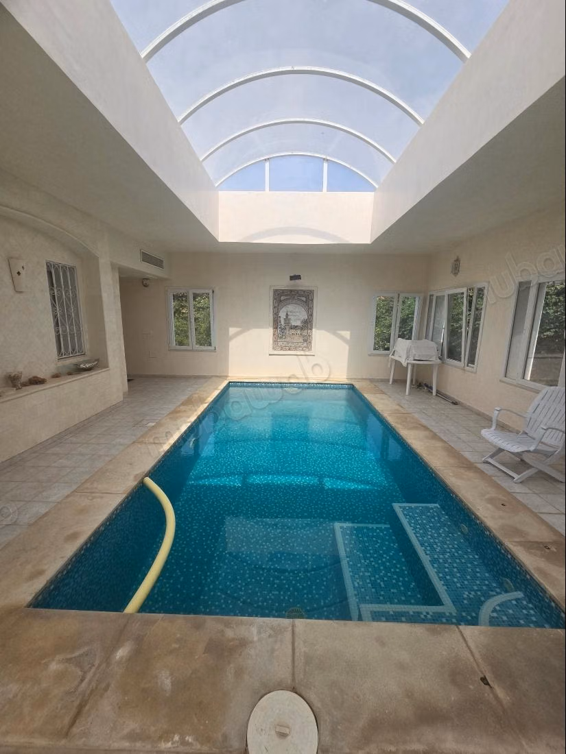 Villa de maitre vente à la soukra