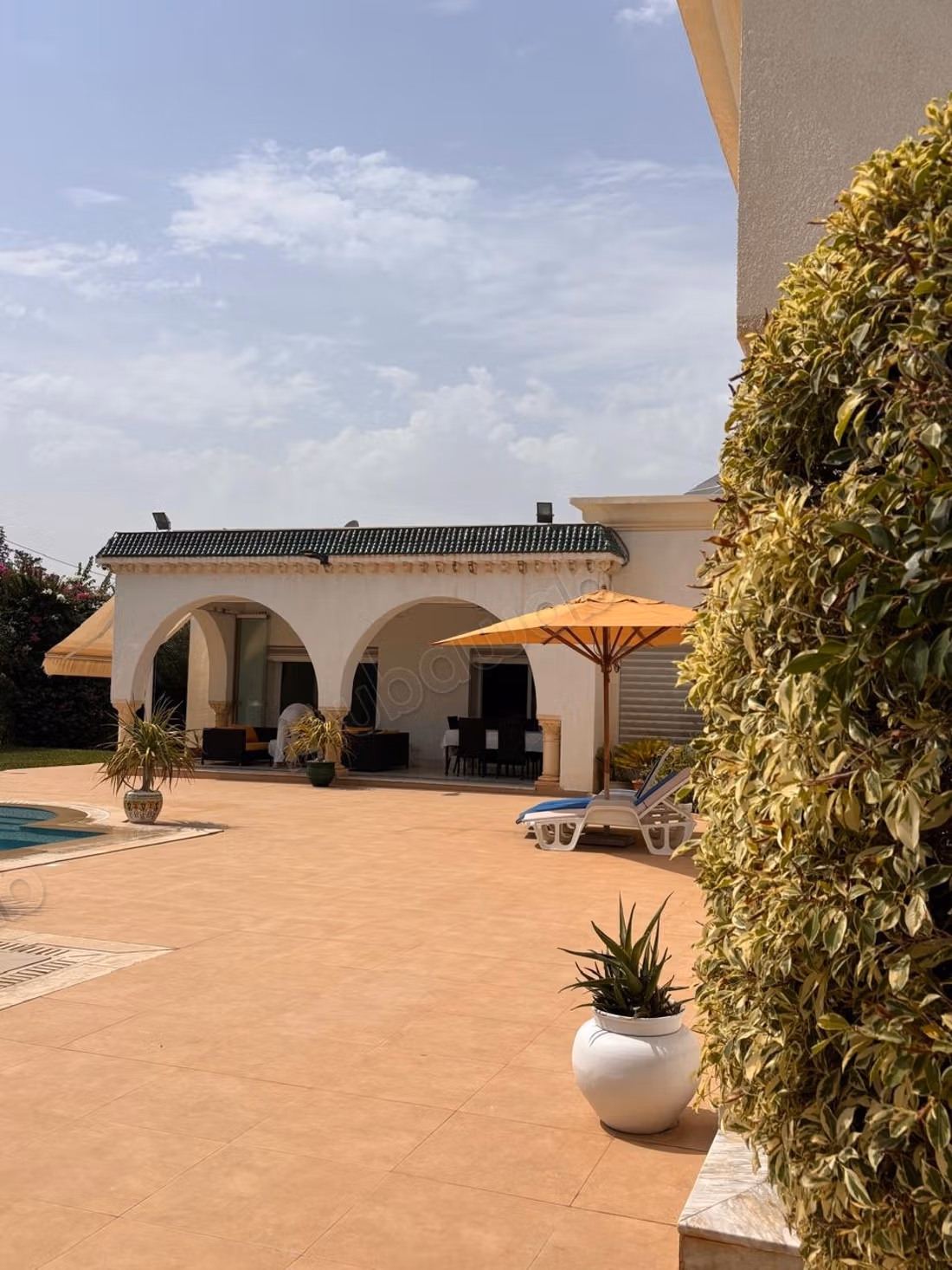 Villa de maitre vente à la soukra