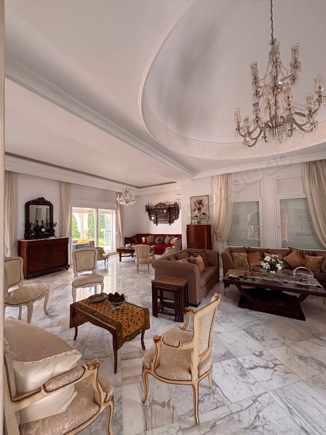 Villa de maitre vente à la soukra