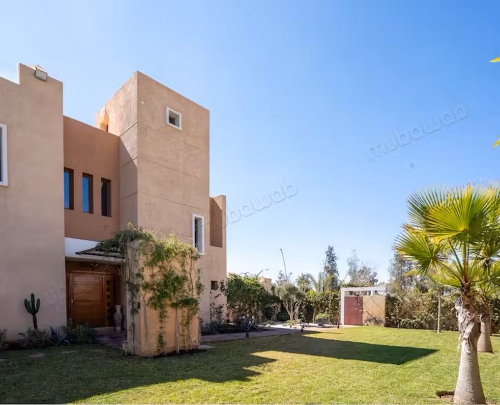 Venta de villa de lujo en la Ruta de Tahanaout. 4 habitaciones. Piscina, aire acondicionado
