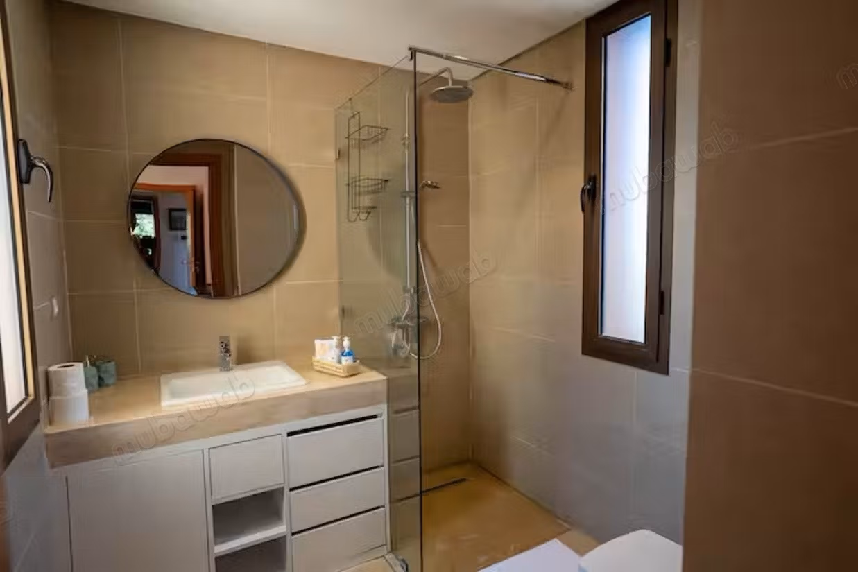 Venta de villa de lujo en la Ruta de Tahanaout. 4 habitaciones. Piscina, aire acondicionado