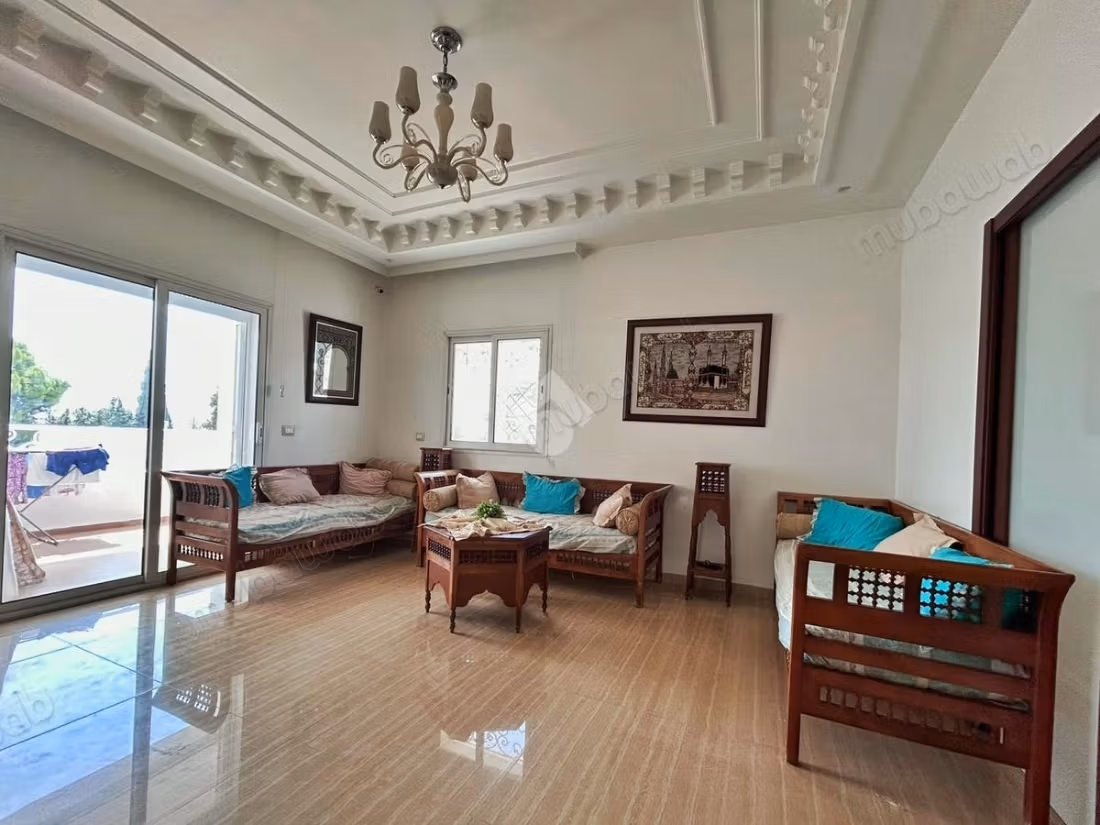 طابق فيلا للإيجار