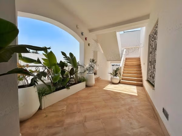 Villa Floor for Rent