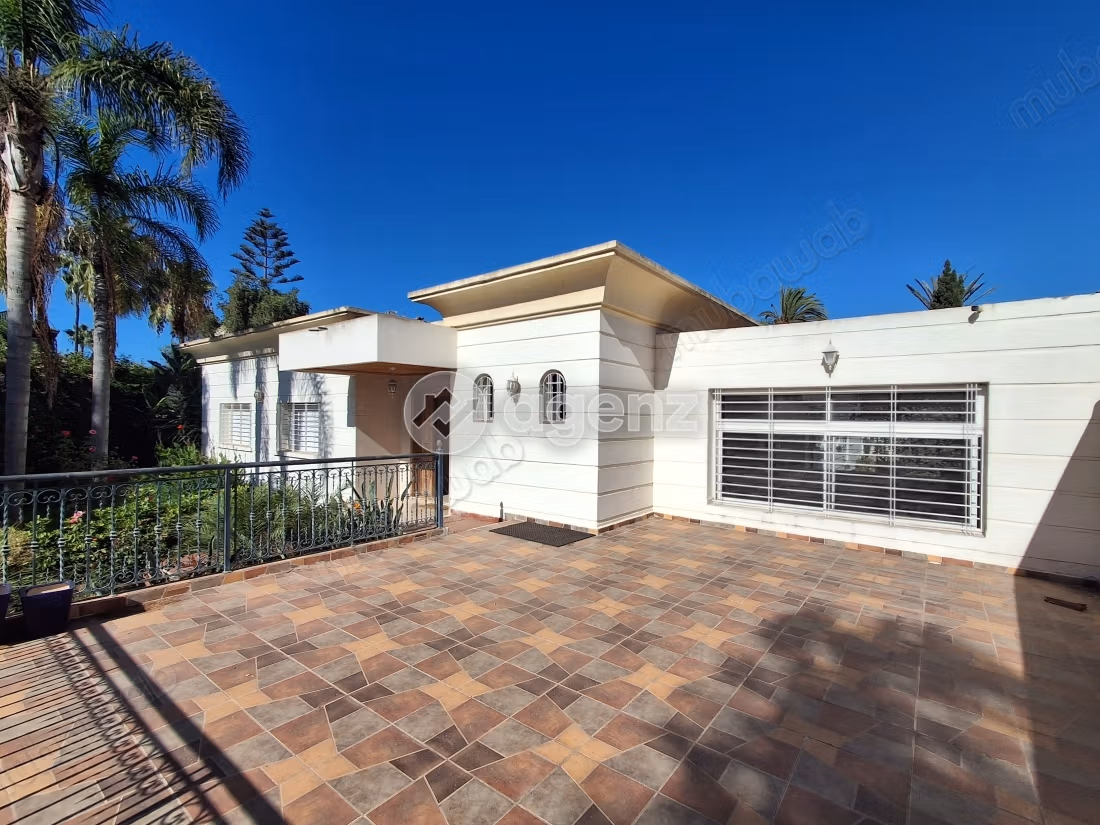 Villa à vendre 800 m², 6 chambres Californie Casablanca