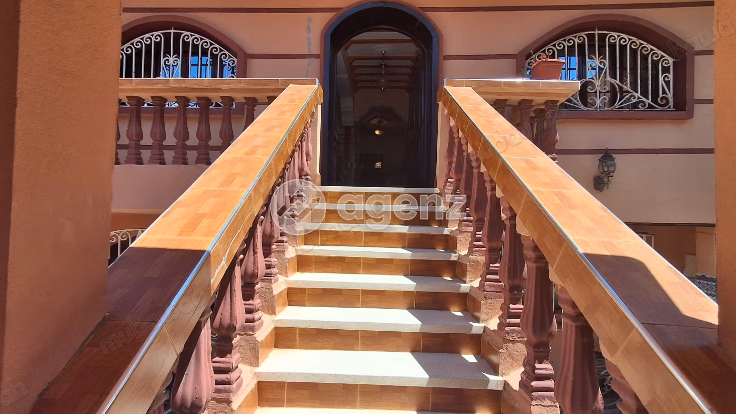 Villa à vendre 320 m², 6 chambres 
Hay Essalam 
El Jadida