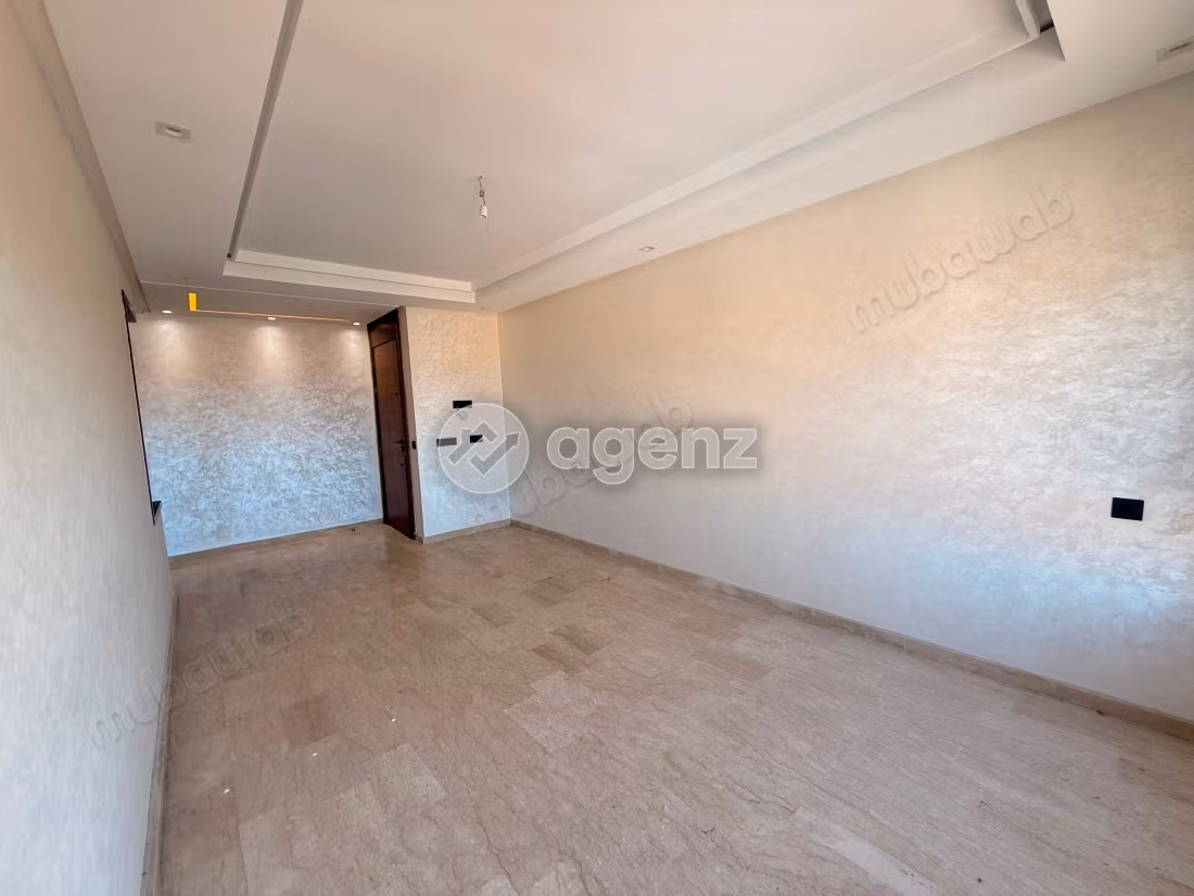 Appartement à vendre 104 m², 3 chambres 
Aïn Sebaâ 
Casablanca