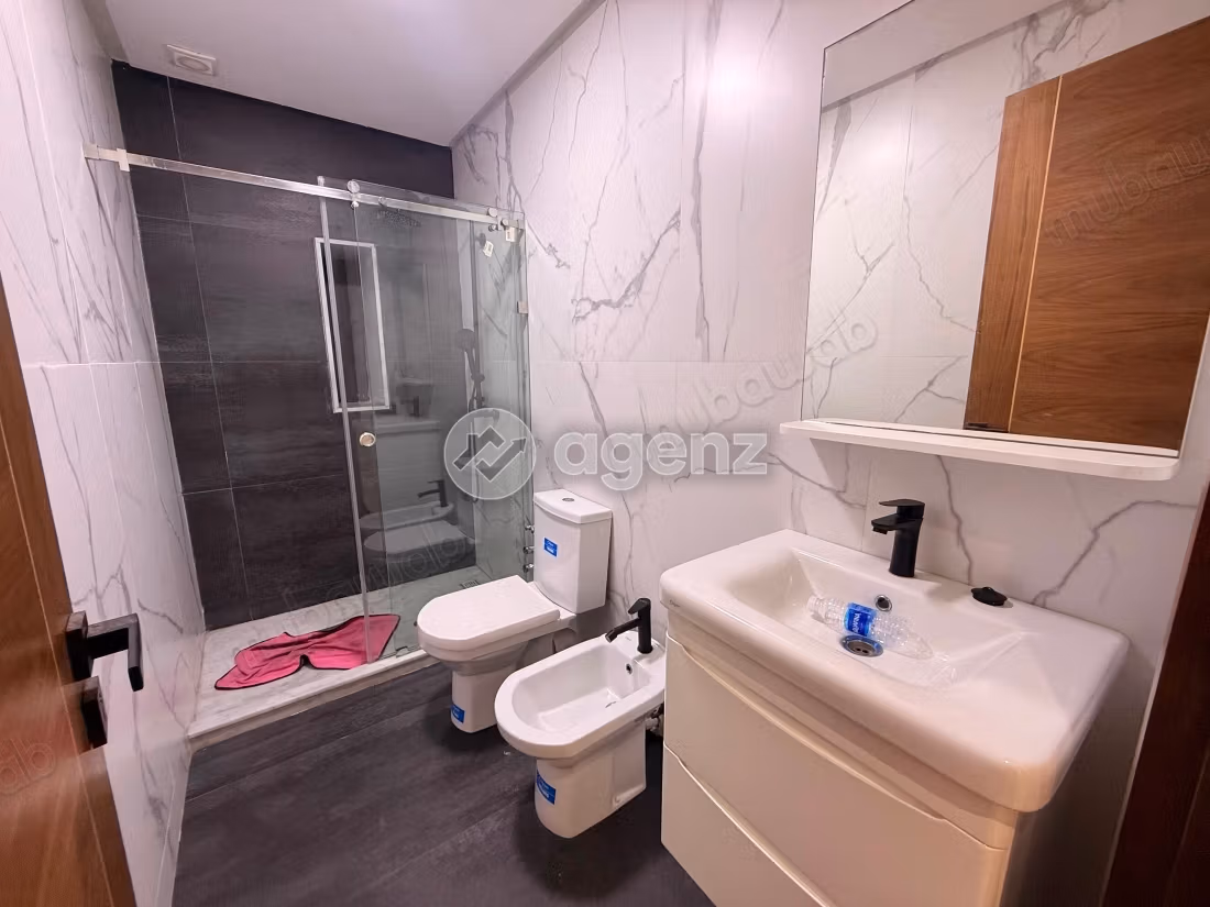 Appartement à vendre 104 m², 3 chambres 
Aïn Sebaâ 
Casablanca