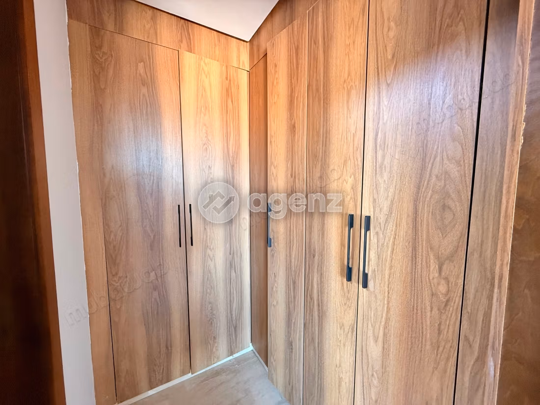 Appartement à vendre 104 m², 3 chambres 
Aïn Sebaâ 
Casablanca