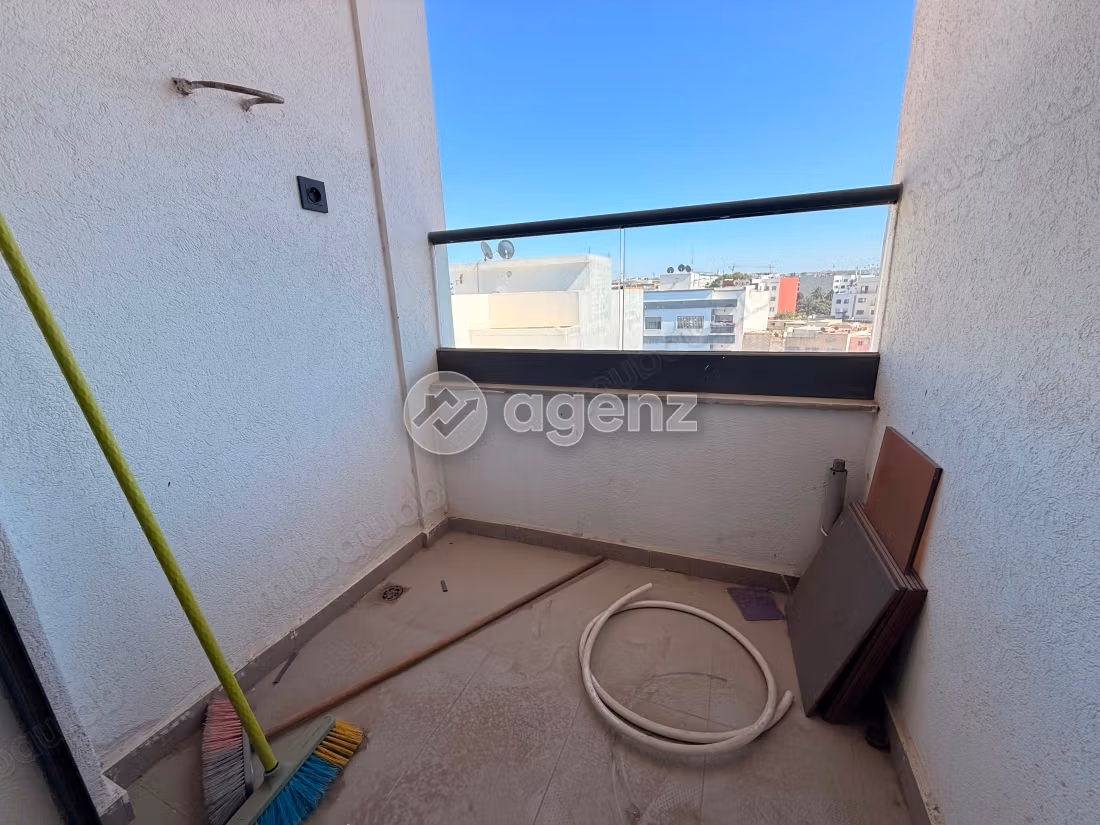 Appartement à vendre 104 m², 3 chambres 
Aïn Sebaâ 
Casablanca