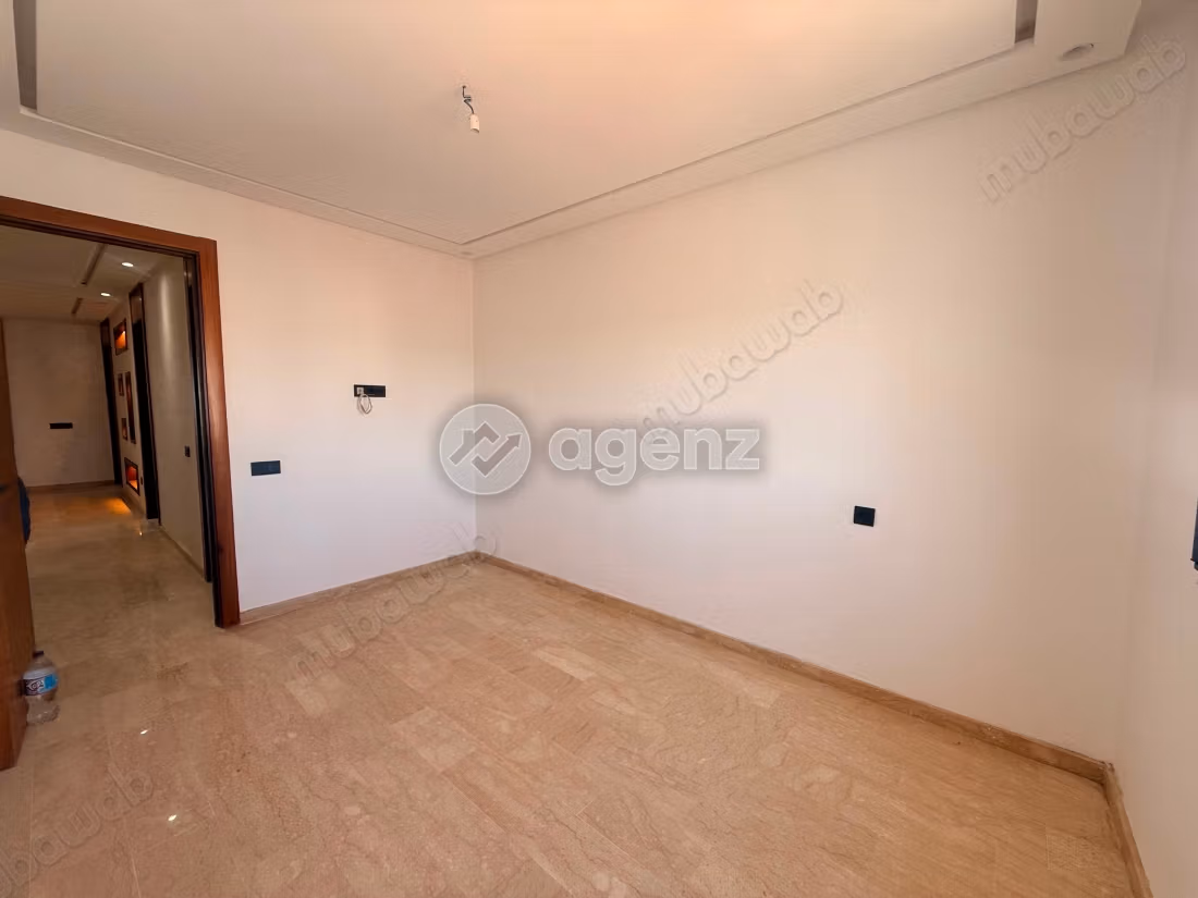 Appartement à vendre 104 m², 3 chambres 
Aïn Sebaâ 
Casablanca