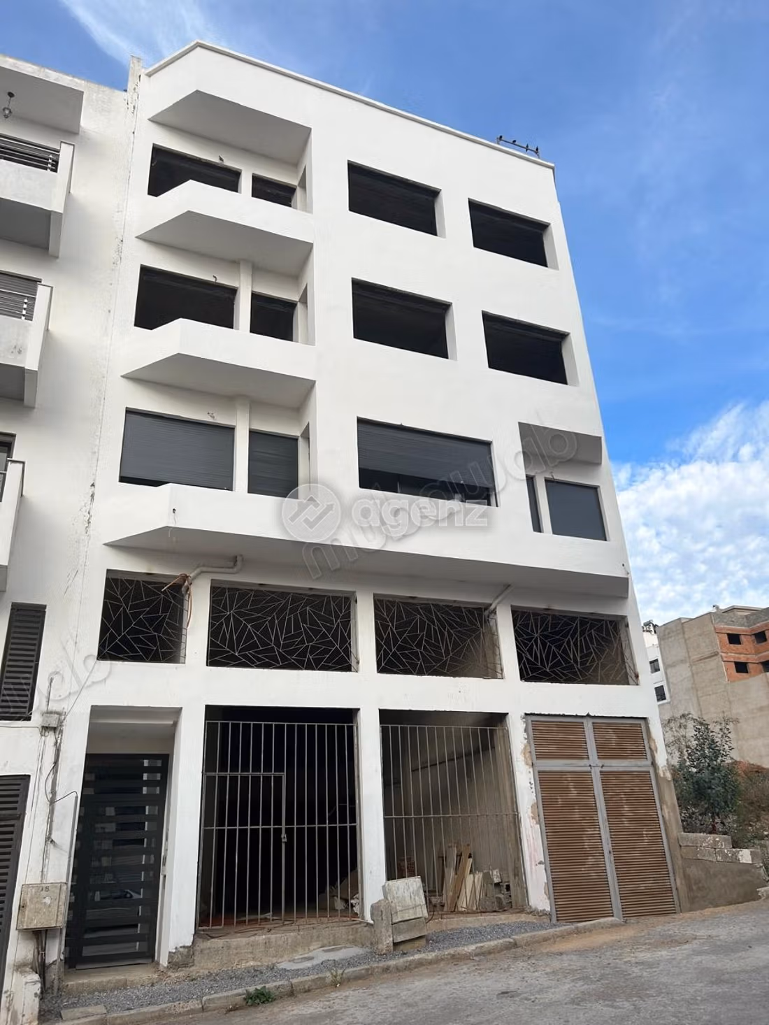 Commerce for sale 150 m² Tamaris Dar Bouazza